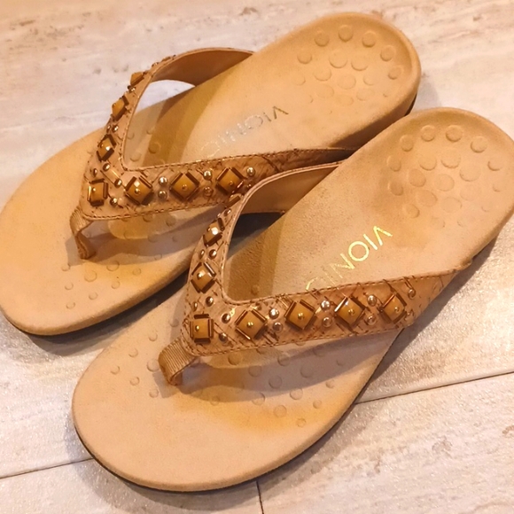 Vionic | Shoes | Vionic Floriana Stylish Concealed Orthodic Support ...